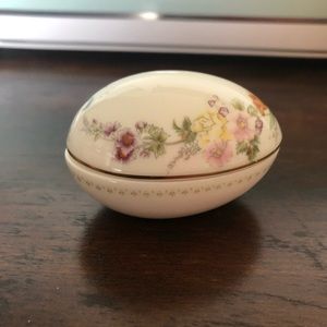 Wedgwood Mirabelle Egg Shaped Trinket Box